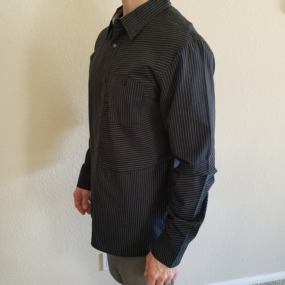 OAKLEY MEN BUTTON DOWN BLACK PINSTRIPE SHIRT LARGE - Picture 3 of 6